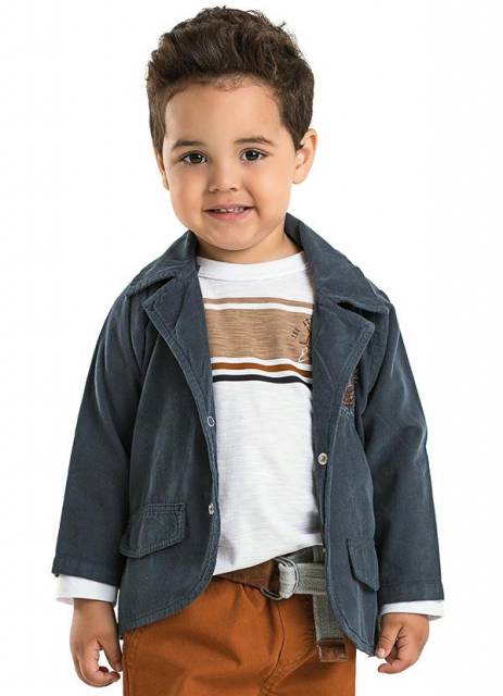 Modelo de blazer infantil cinza
