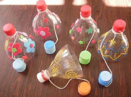 Lembrancinha dia das crianças com garrafa pet biboquê