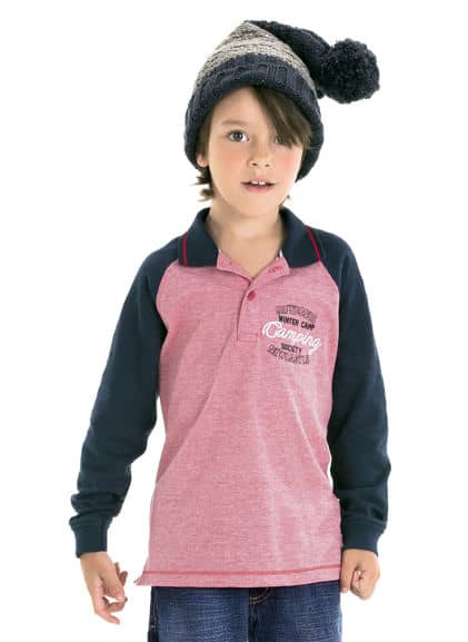 Meninos podem usar a camisa polo infantil com mangas longas no inverno