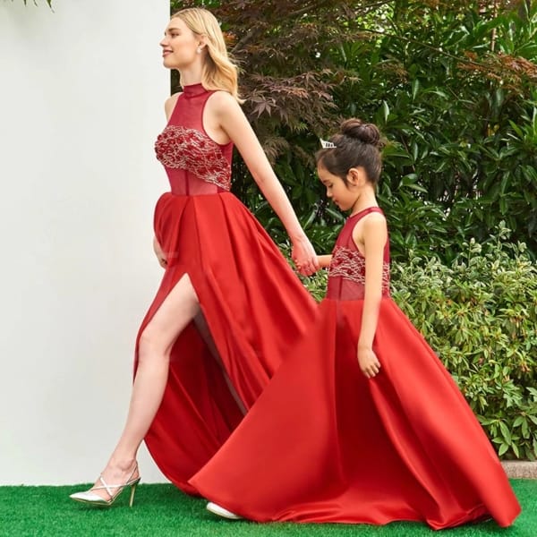 vestido vermelho princesa para mãe e filha