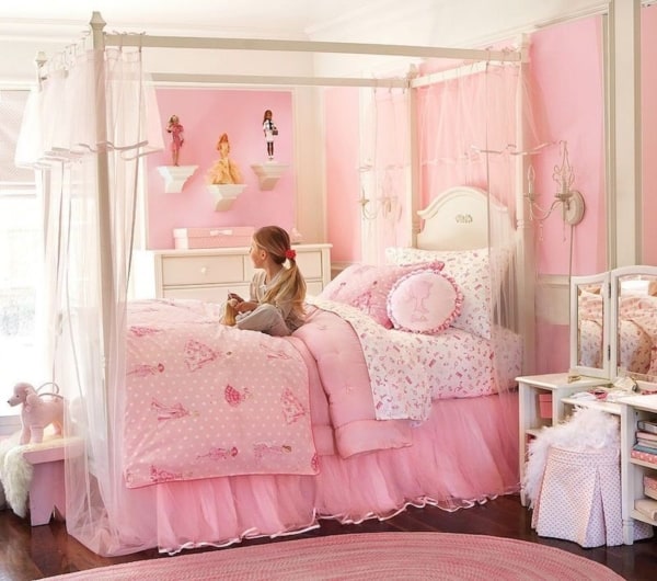 Inspiração de cama com roupa de cama rosa princesa