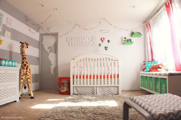 temas para quarto de bebê balão com girafa