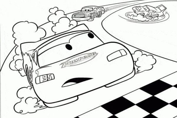 desenho Relampago McQueen na corrida