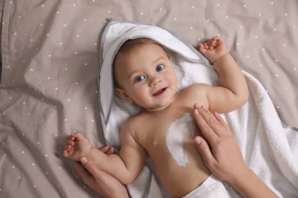 1 importancia da hidratacao da pele de bebe LeafScore