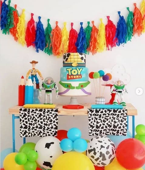 7 decoração simples e colorida Toy Story @myfestidea